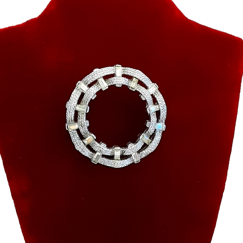 Vintage Silver Tone Brooch Rhinestone Accents Rope Design Boho Business Casual